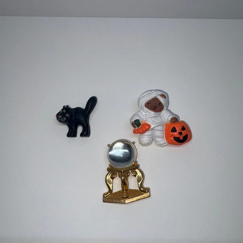 Vintage Halloween Brooch Lot Monet Hallmark Easter Unlimited